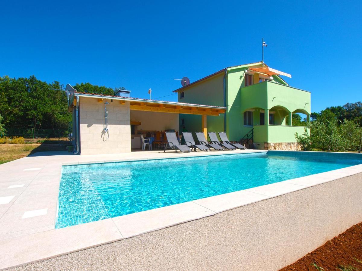House Zulfa 1548 Apartman Fažana Kültér fotó